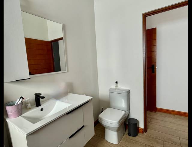 3 BEDROOM HOUSE FOR SALE IN LAGUNA SANDS